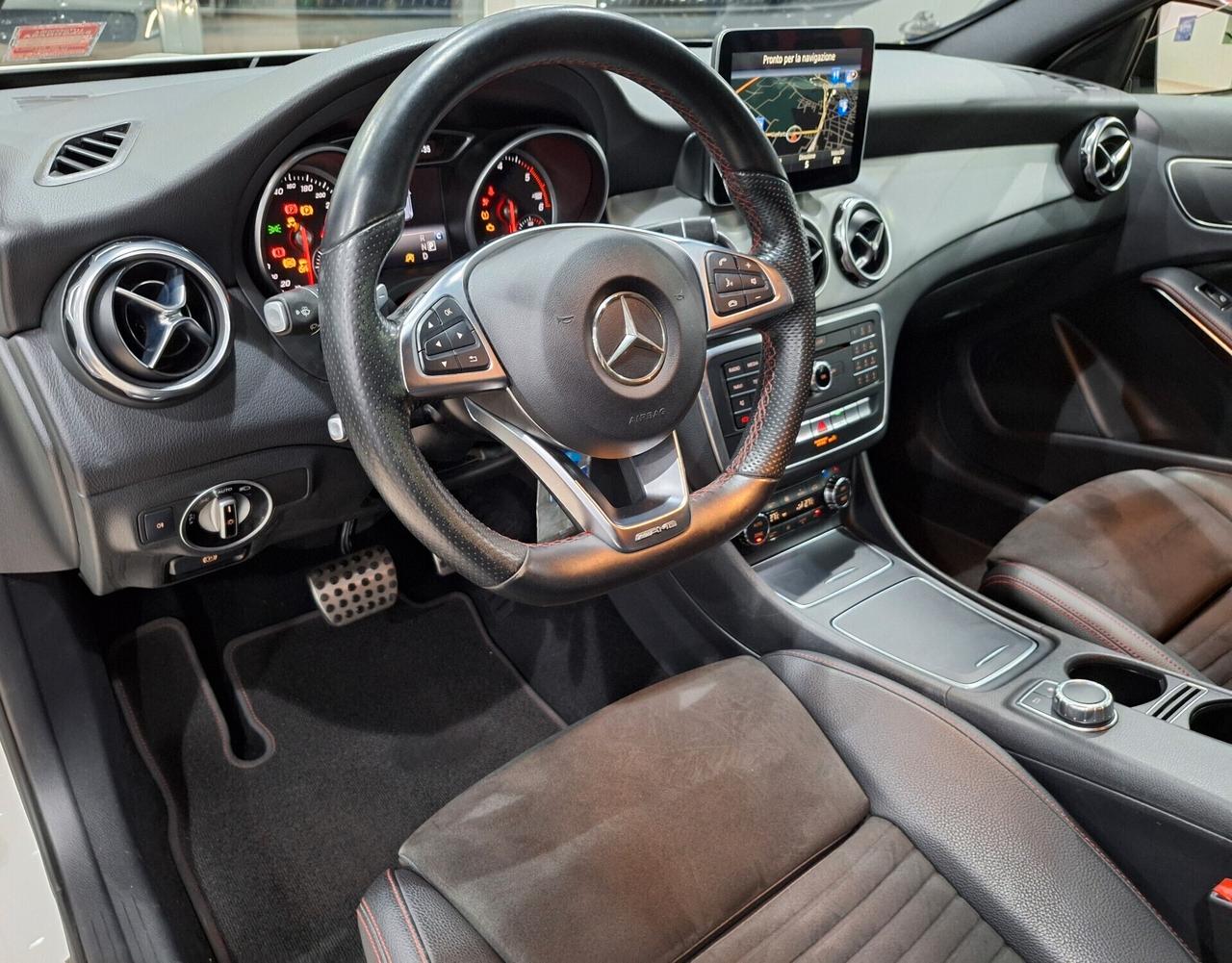 Mercedes GLA 200d Aut Premium AMG PERMUTO