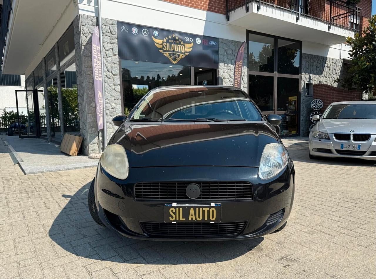 Fiat Grande Punto 1.3 MJT 90 CV / OK NEOPATENTATI
