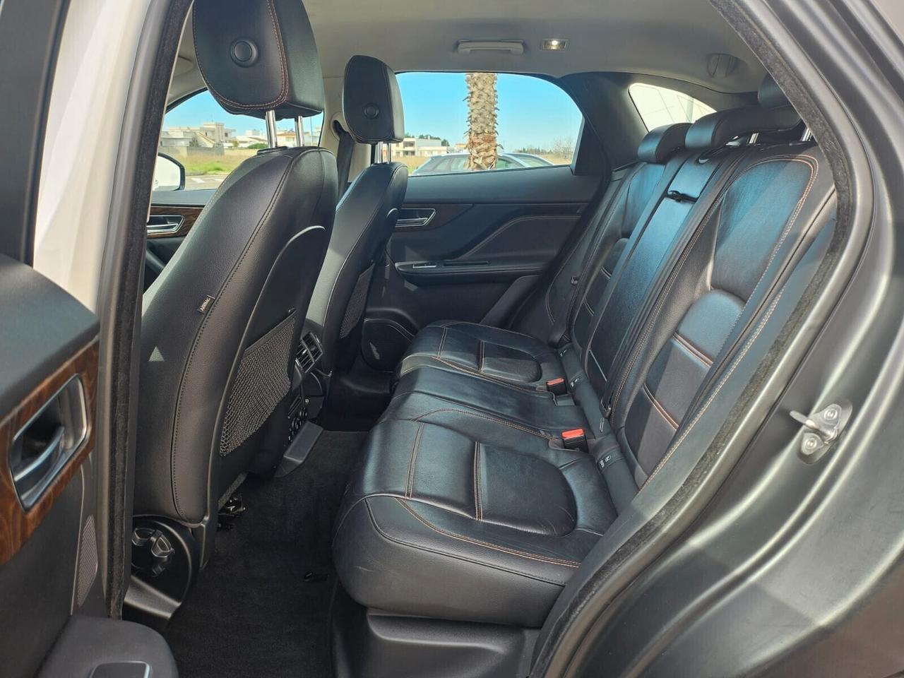 Jaguar F-Pace 2.0 D 180 CV AWD Prestige