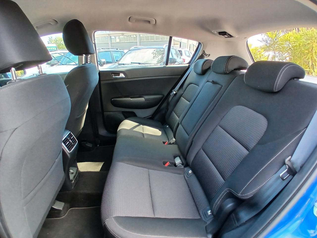 Kia Sportage 1.6 CRDI 136 CV 2WD Mild Hybrid Business Class