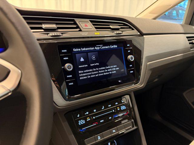 VOLKSWAGEN Touran 1.5 TSI Business Navi 7P DAB+ ACC App Connect