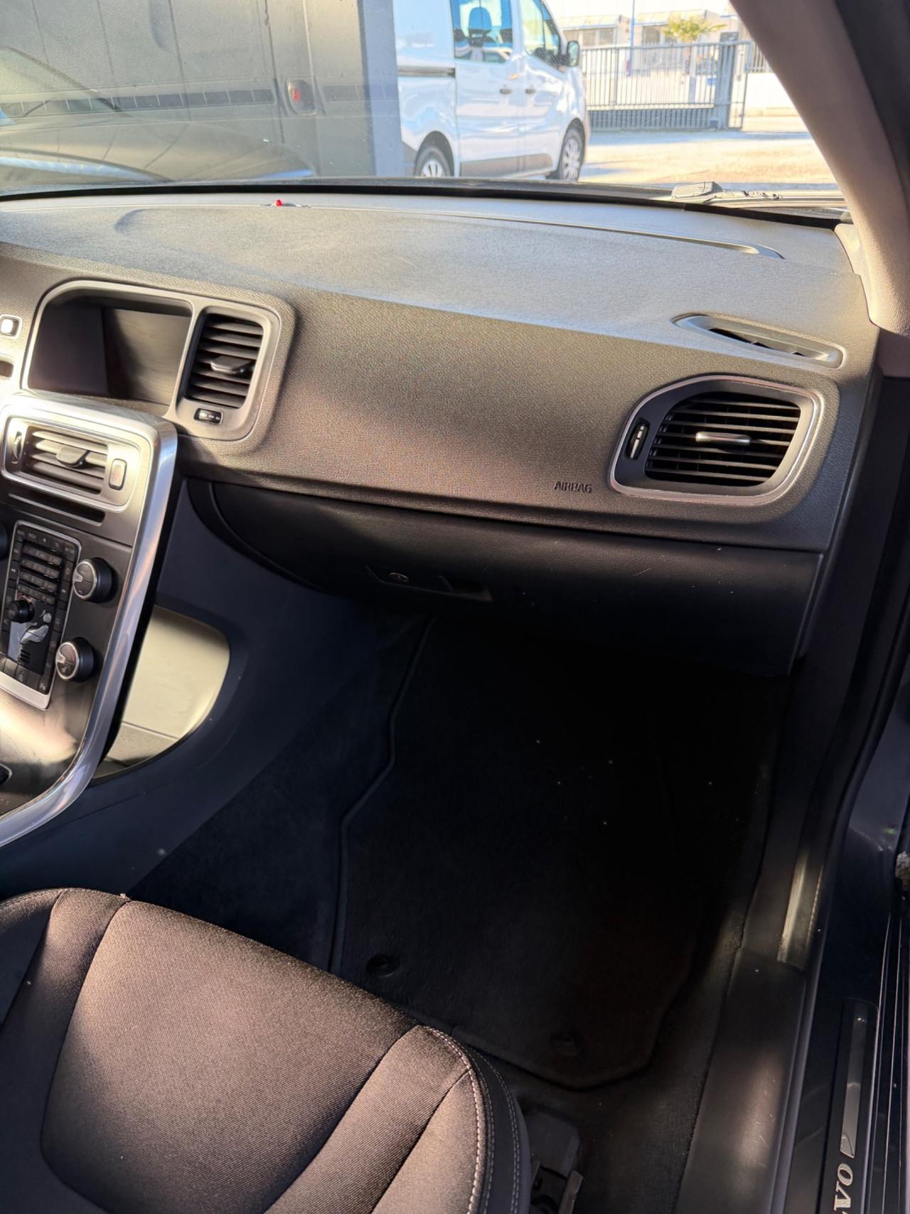 Volvo S60 D3 Geartronic Momentum