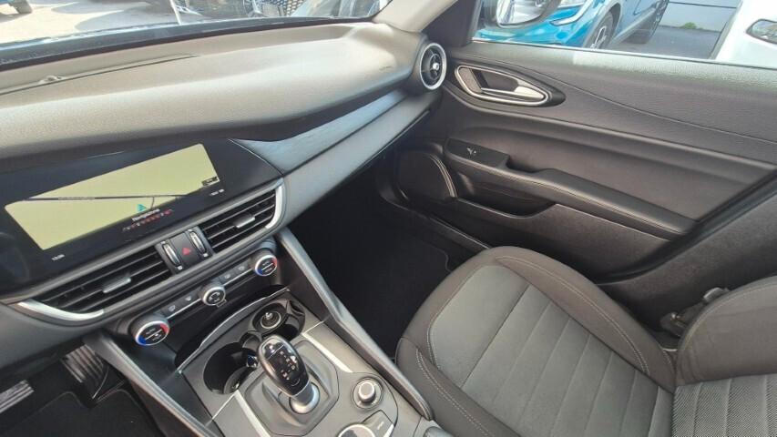 Alfa Romeo Giulia 2.2 Turbodiesel 136 CV AT8 Business - 2018