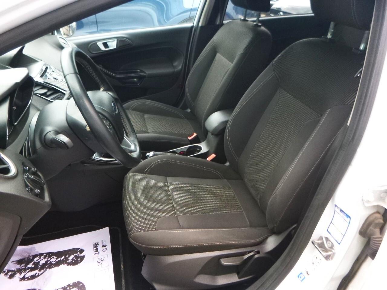 Ford Fiesta 1.5 TDCi 75CV 5 porte Titanium.NEOPATENTATI