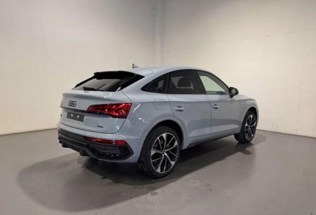 AUDI Q5 40 TDI 204 CV quattro S tronic Identity Black