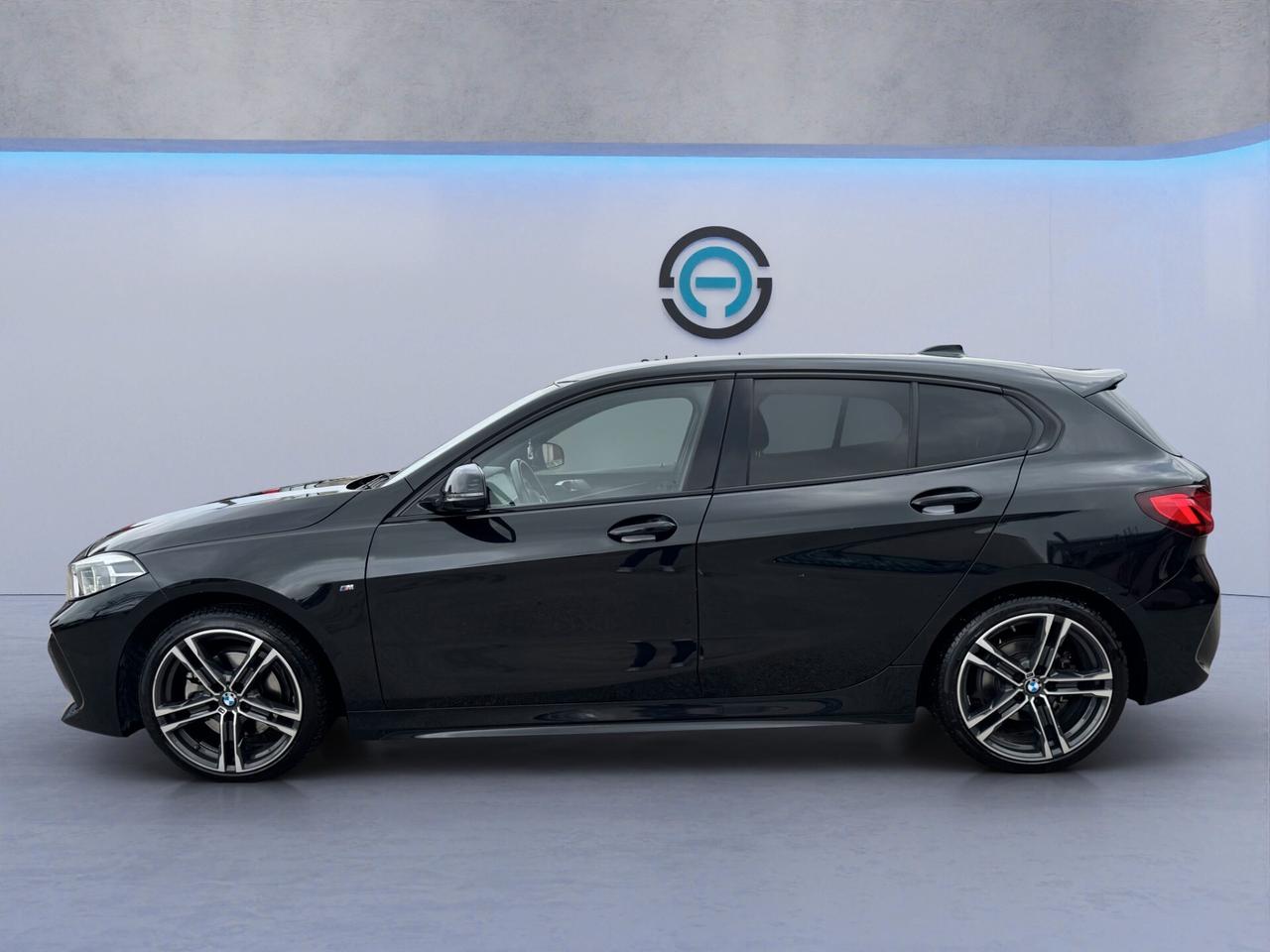 Bmw 118 118d 5p. Msport