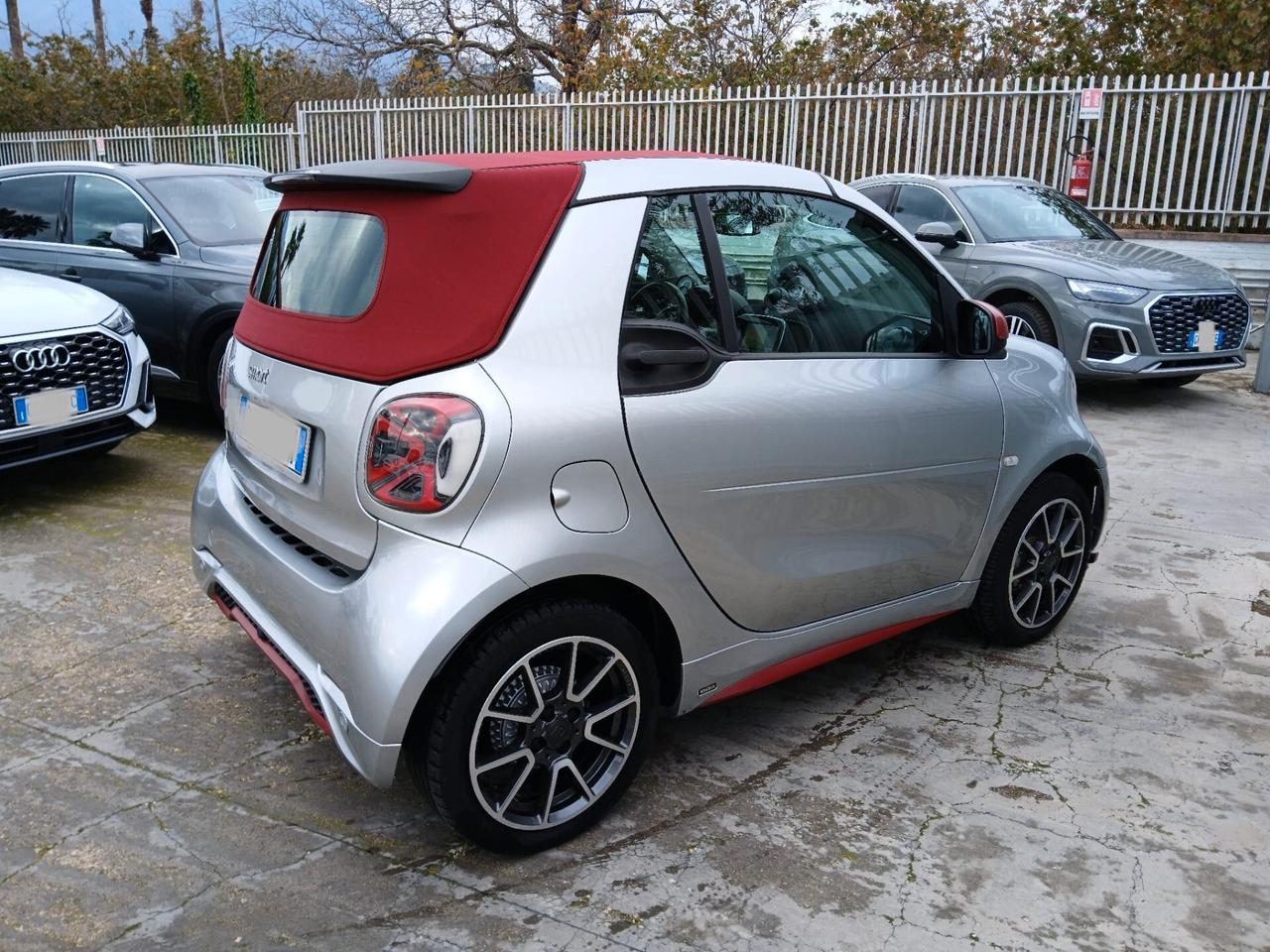 Smart ForTwo EQ cabrio Ushuaïa Brabus