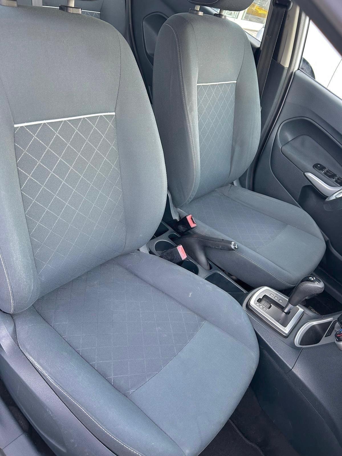 Ford Fiesta 1.4 automatica neopatentati