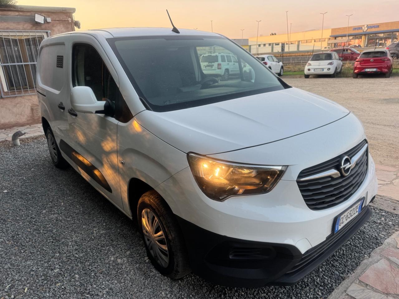 Opel Combo Cargo 1.6 Diesel 100CV S&S PC 650kg Edition