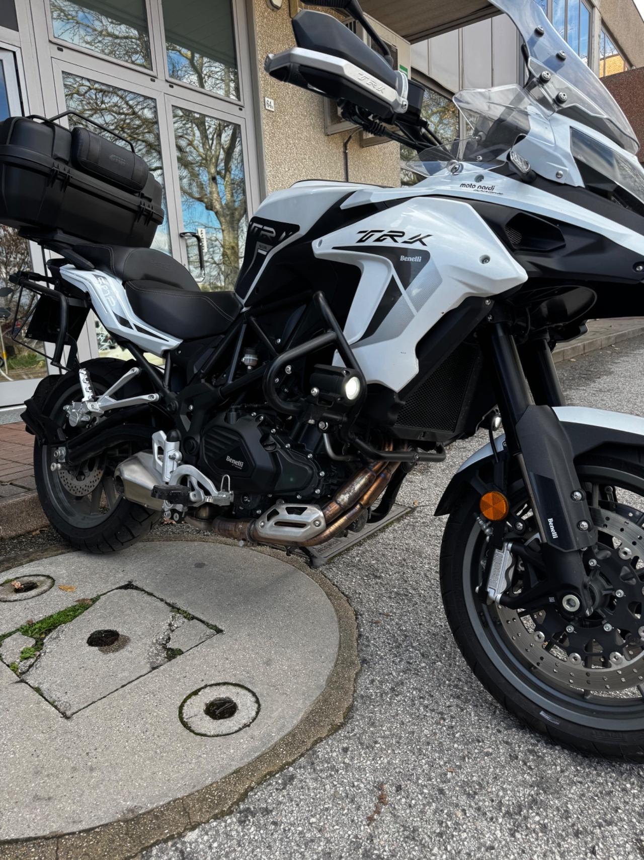 Benelli TRK 502