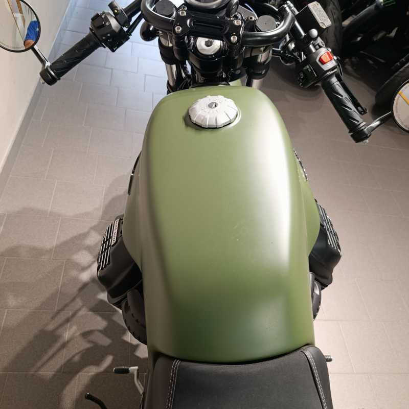 Moto Guzzi V7 Stone - 2024