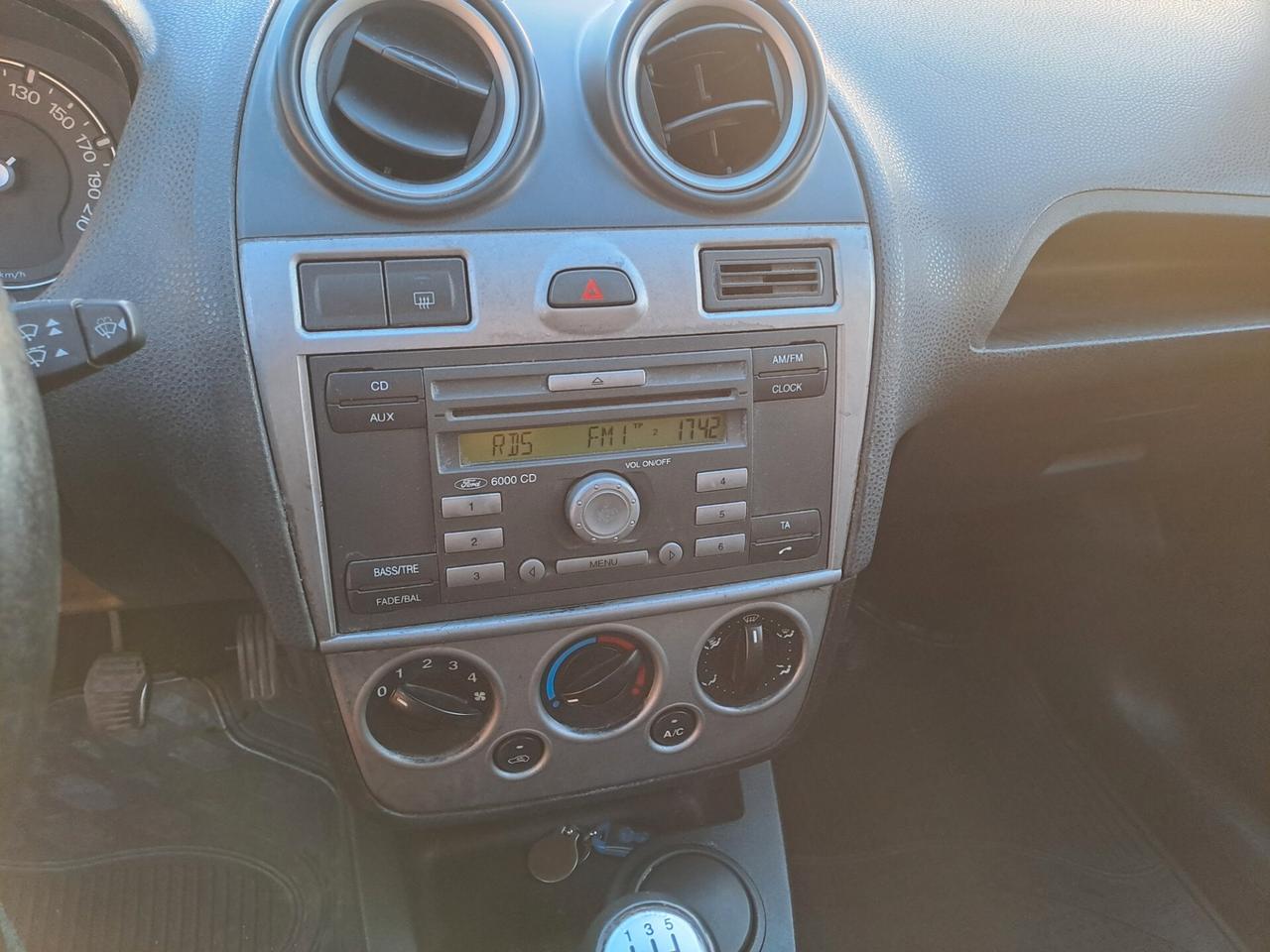 Ford Fiesta 1.4 TDCi 5p. Ghia