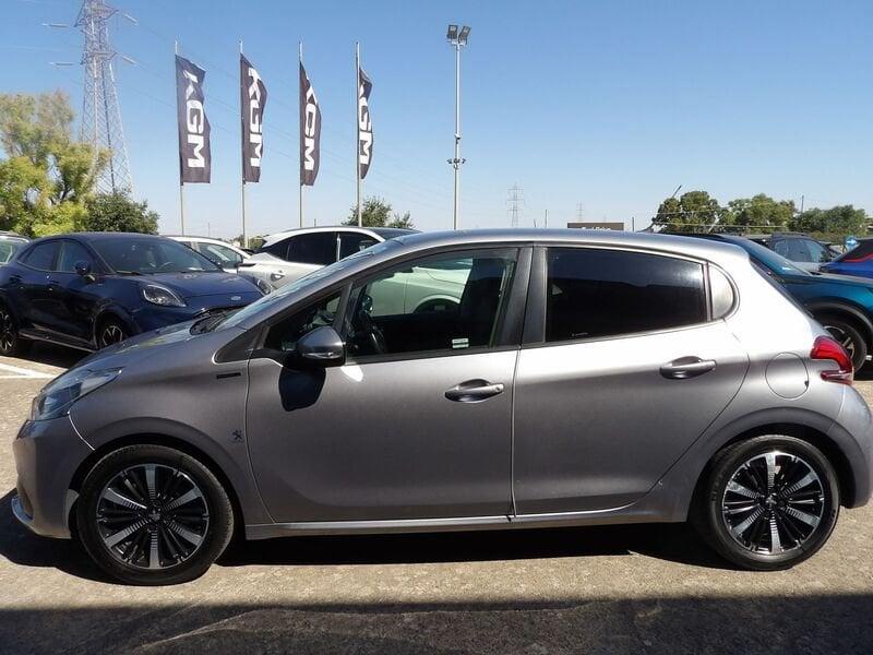 Peugeot 208 Signature PureTech 82cv S/S