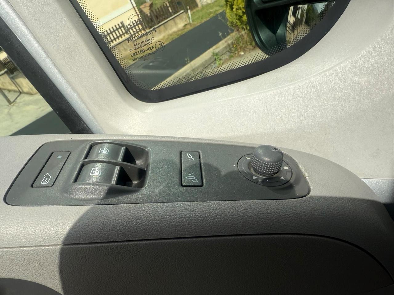 Peugeot Boxer 2.2 HDi 120Cv 6M-Corto e basso-