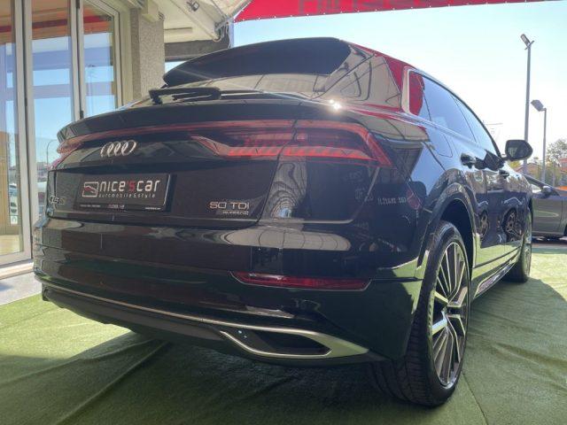 AUDI Q8 50 TDI 286 CV quattro *S-LINE* *TETTO*