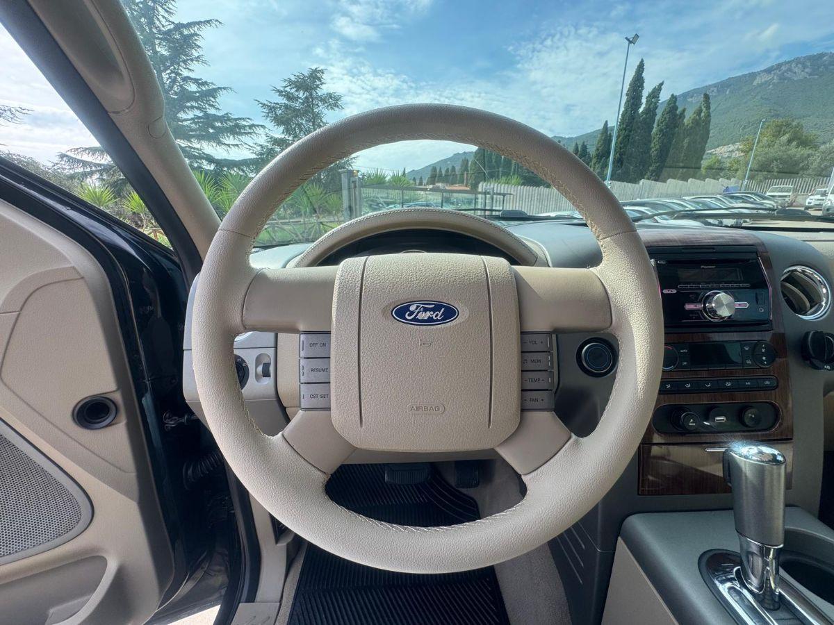 FORD - F 150 LARIAT 5,4 TRITON