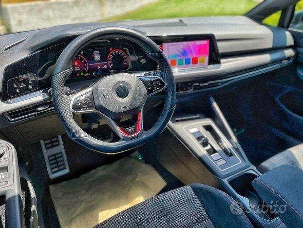 Volkswagen Golf GTI DSG