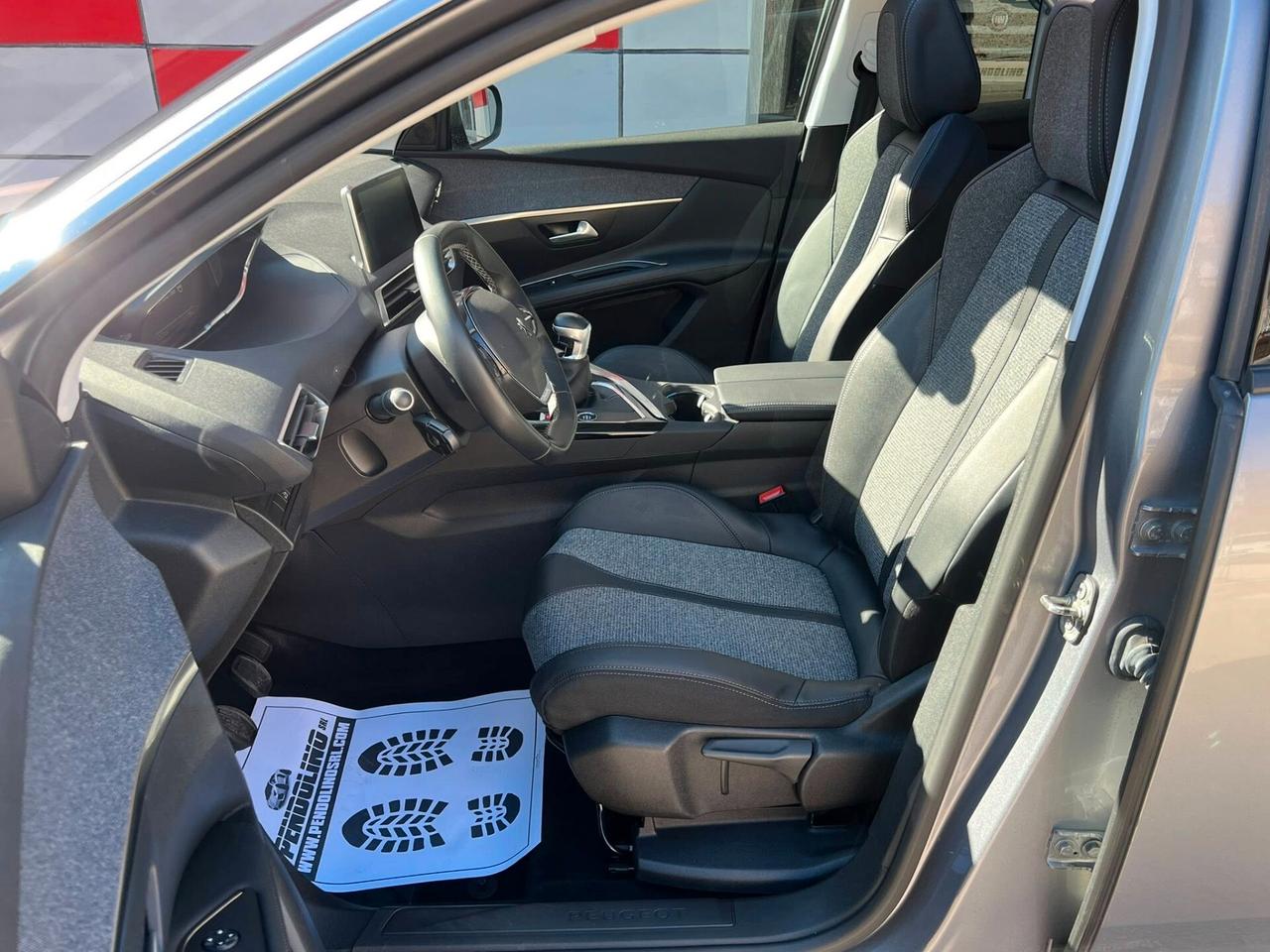 Peugeot 3008 BlueHDi 130 S&S Allure