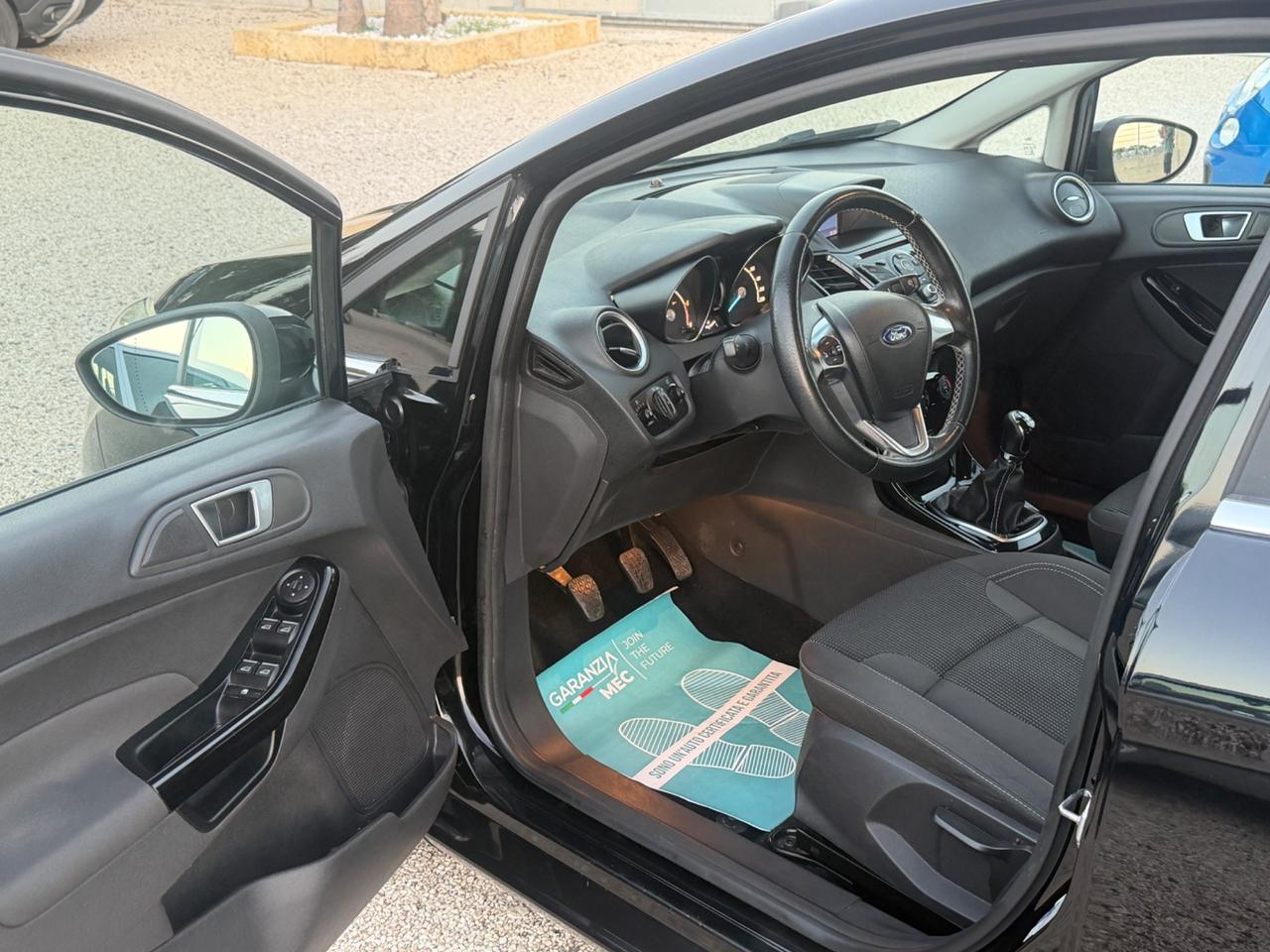 Ford Fiesta 1.5 TDCi 75CV 5 porte Titanium
