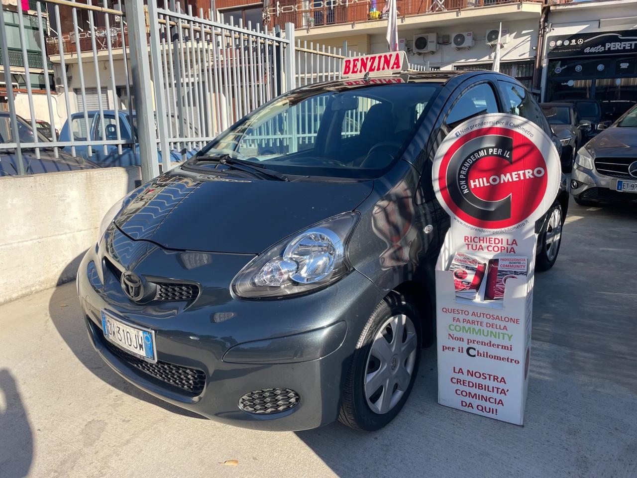 Toyota Aygo 1.0 12V VVT-i 5 porte Sol