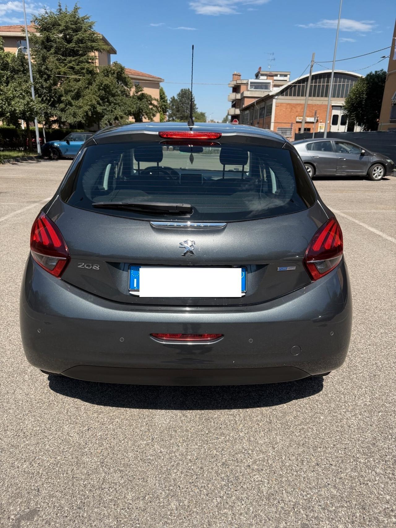 Peugeot 208 1.2 Gpl - NEOP. - NAV. - 12 MESI DI GARANZIA -