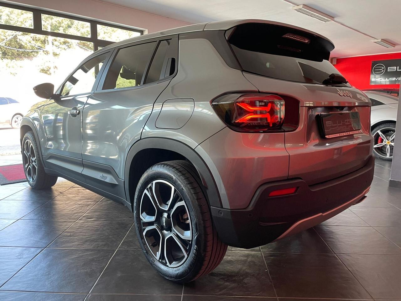 JEEP AVENGER 1.2TURBO 100cv SUMMIT 2025