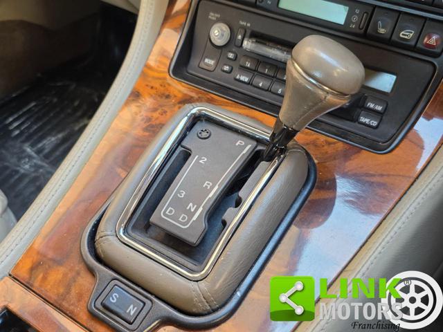 DAIMLER Six LWB 4.0L GUIDA A DESTRA