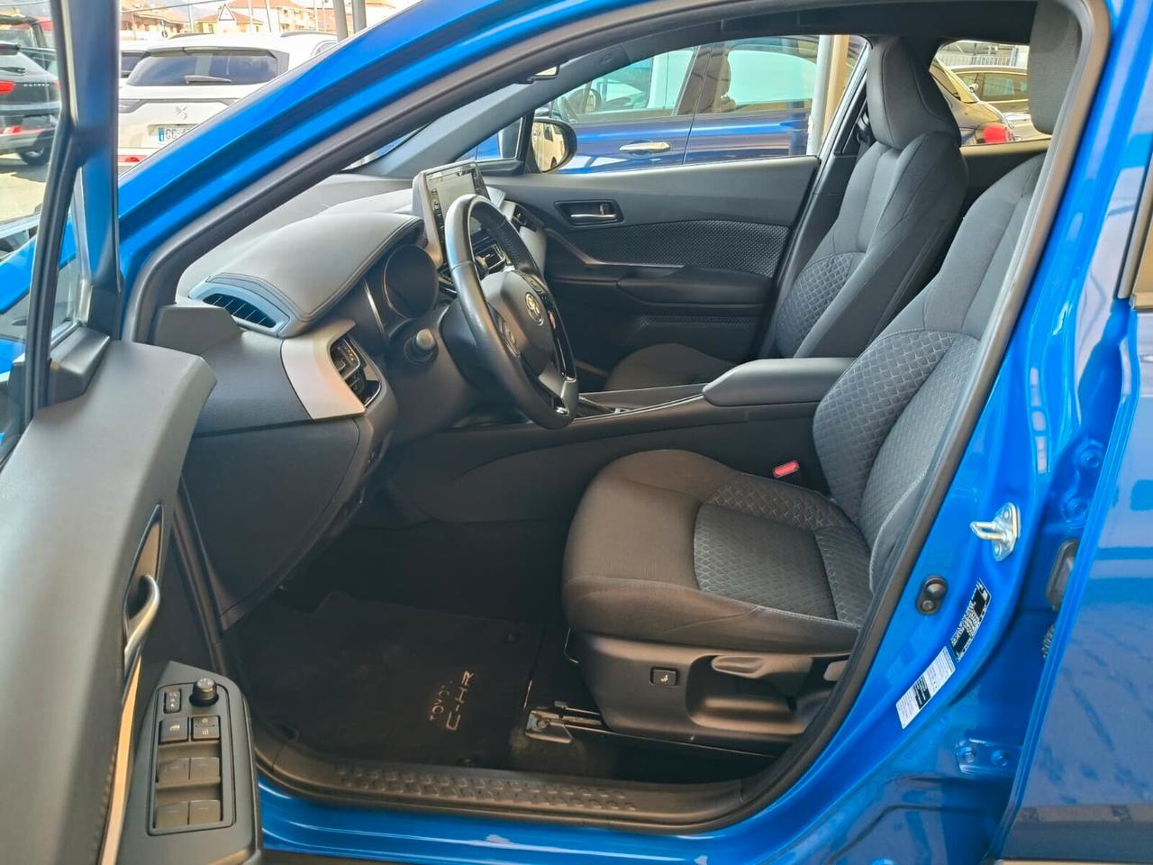 Toyota C-HR 1.8 Hybrid E-CVT Business
