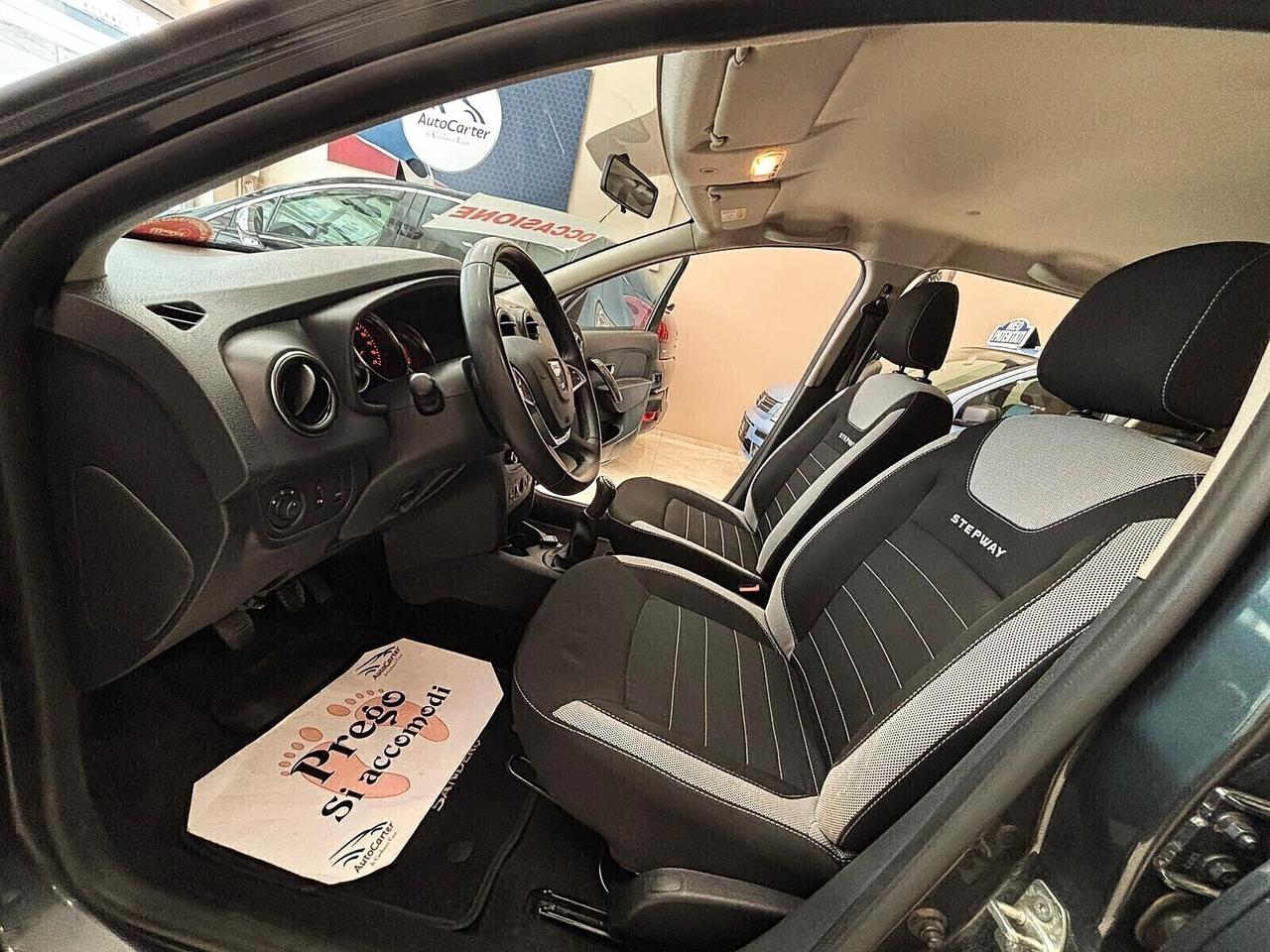 Dacia Sandero 1.5 dCi stepway **FULL OPTIONAL**