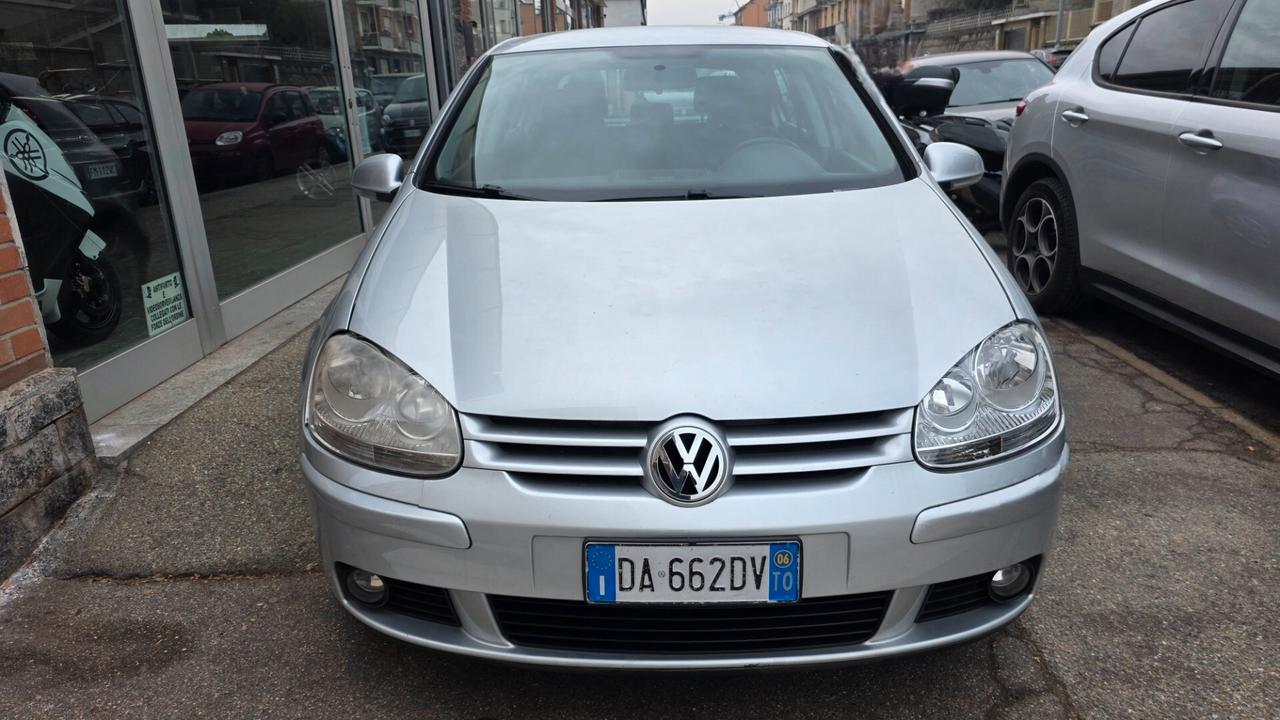 Volkswagen Golf 1.6 16V FSI 5p. Comfortline