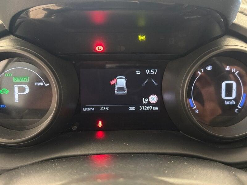 Toyota Yaris Hybrid Trend MY22