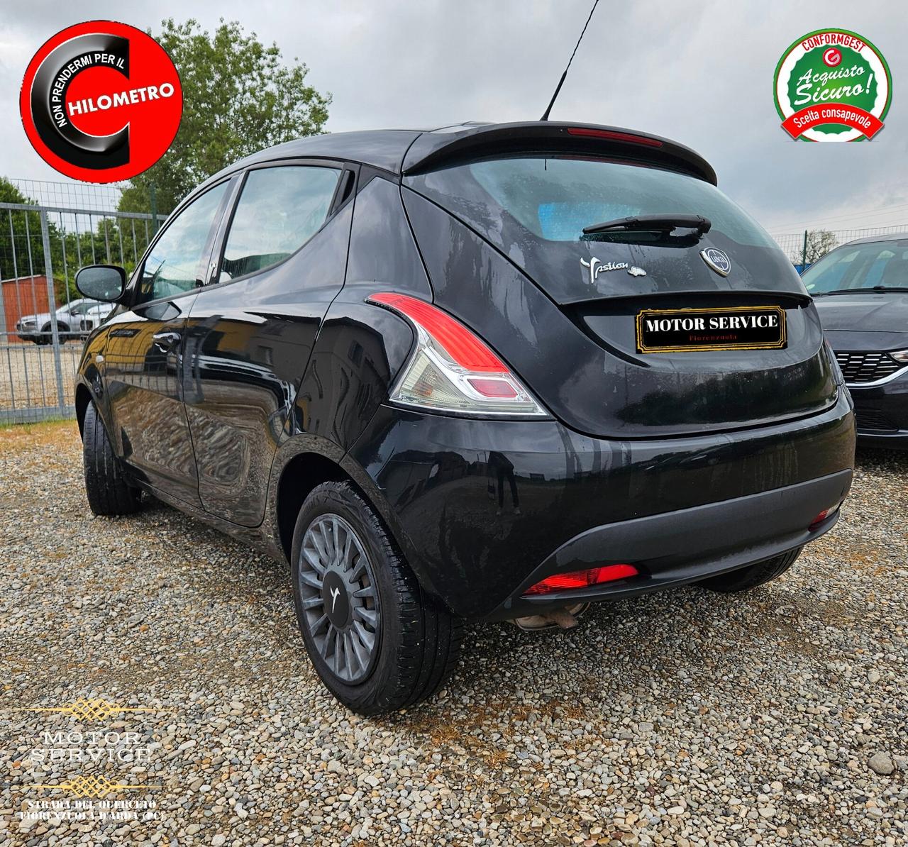 Lancia Ypsilon 1.2 69cv Elefantino km reali unipro da 89€ mese