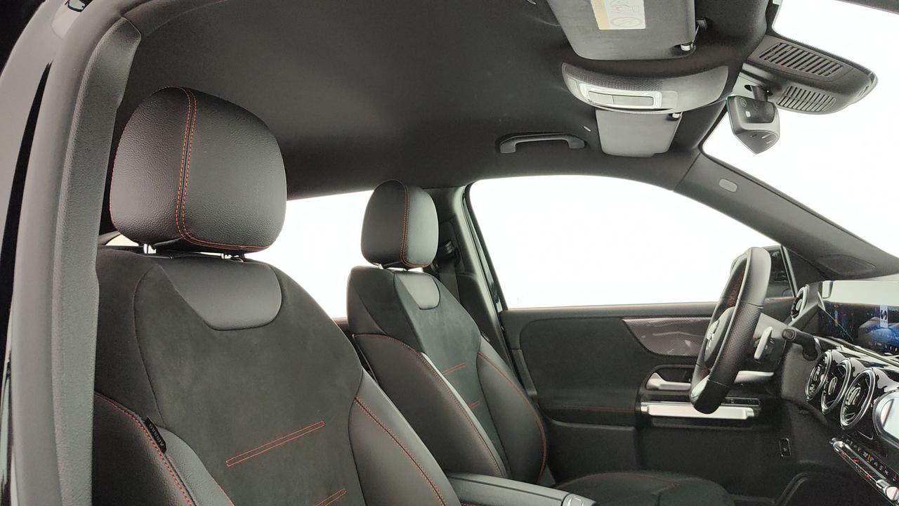 Mercedes-Benz GLB 220 d Premium 4matic auto