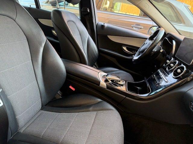 MERCEDES-BENZ C 220 d Auto Premium