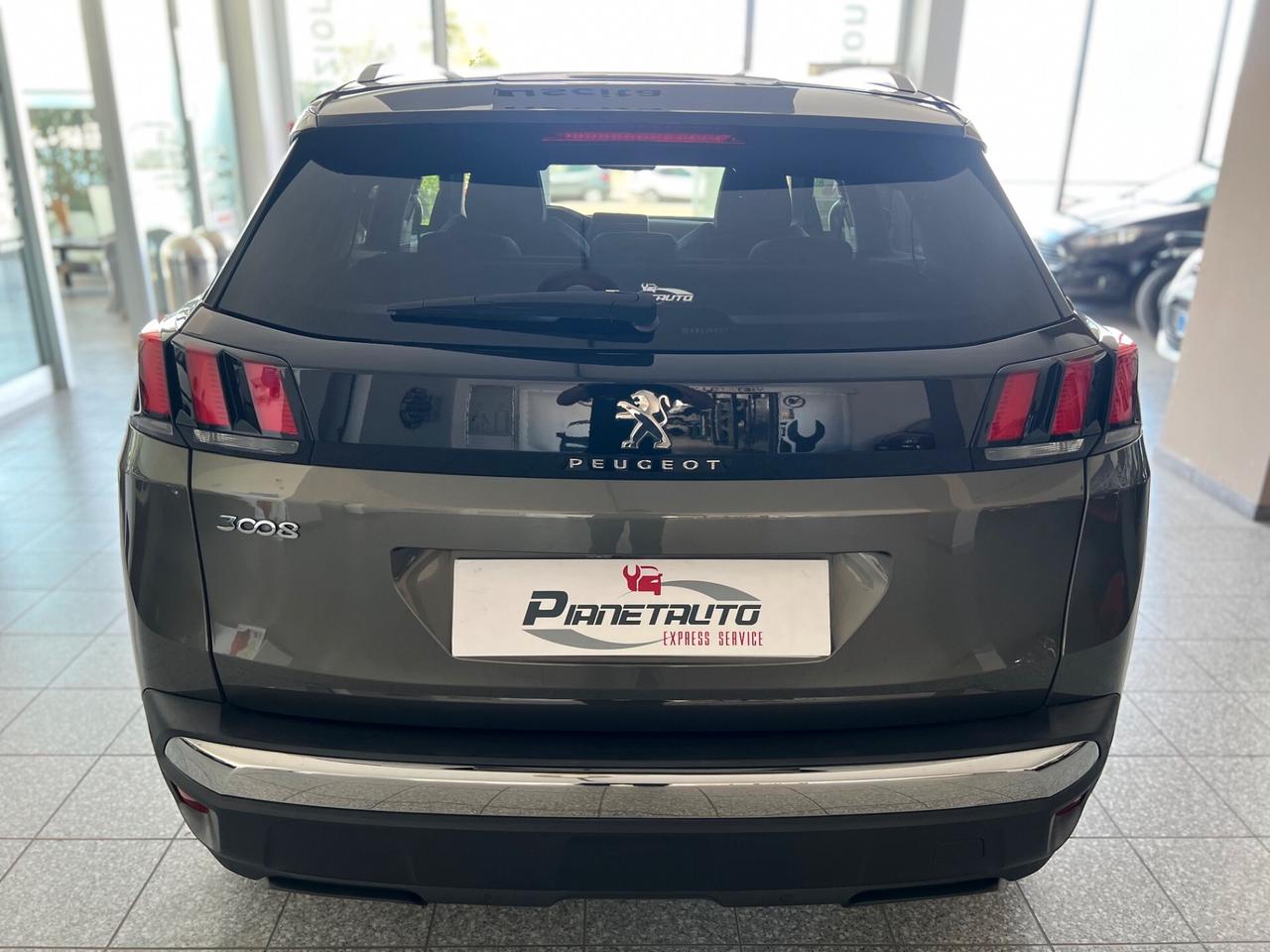 Peugeot 3008 1.5 bluehdi 130cv Allure NAVI/CAMERA/18; PERFETTA!!