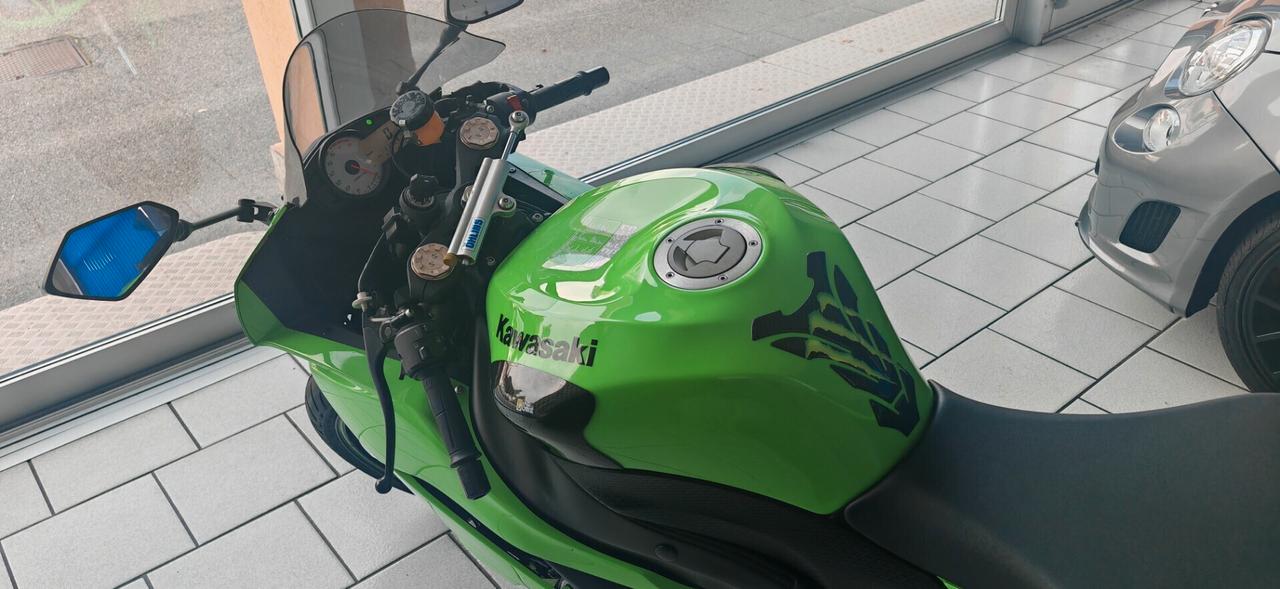 Kawasaki Ninja 600 ZX-6R RACING