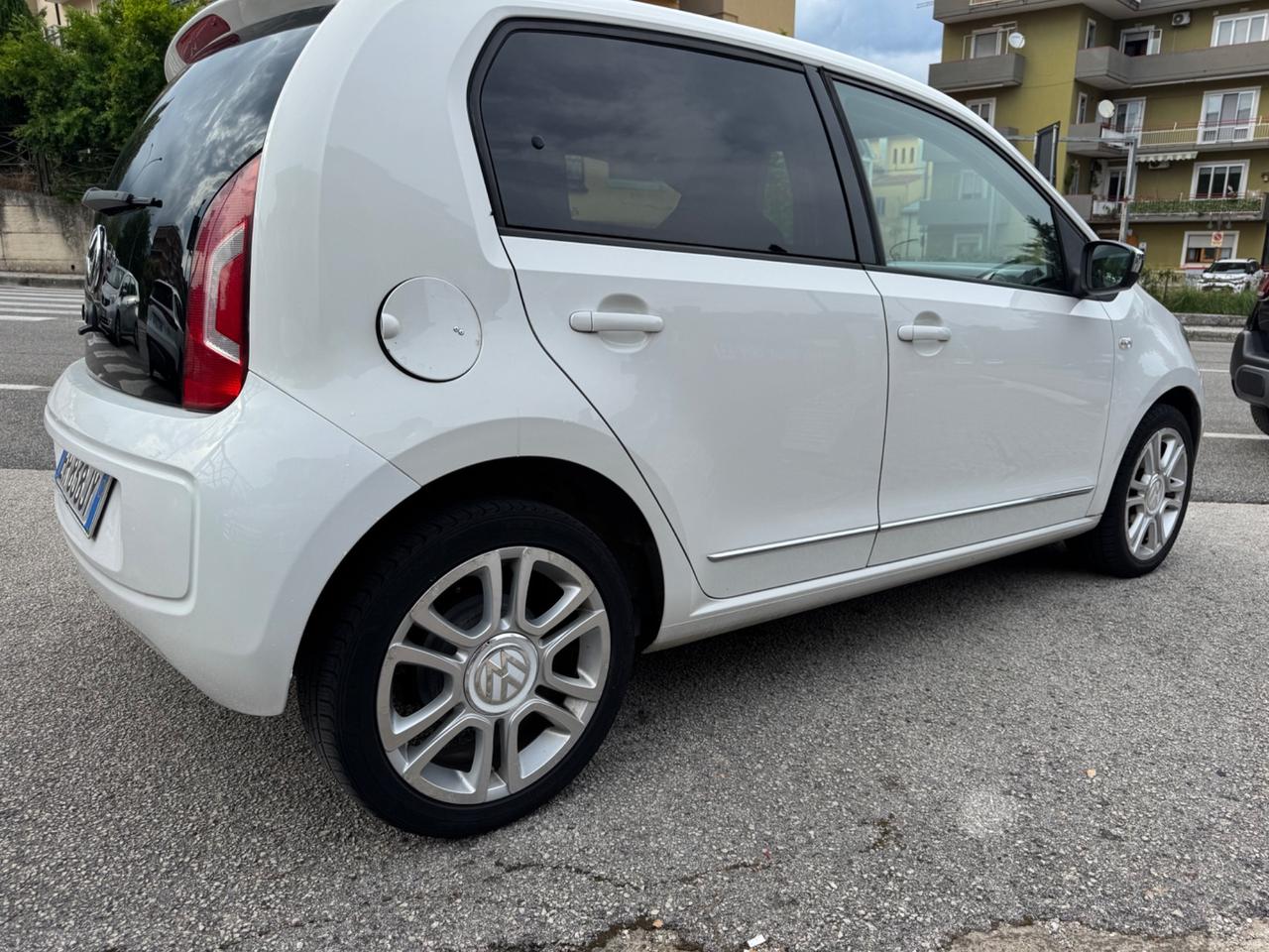 Volkswagen up! 1.0 5p. eco high BlueMotion Technology