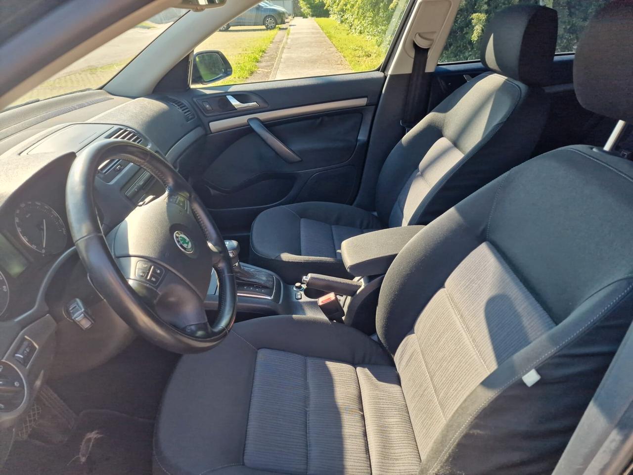Skoda octavia 1.9 Tdi 105cv DSG Ambiente