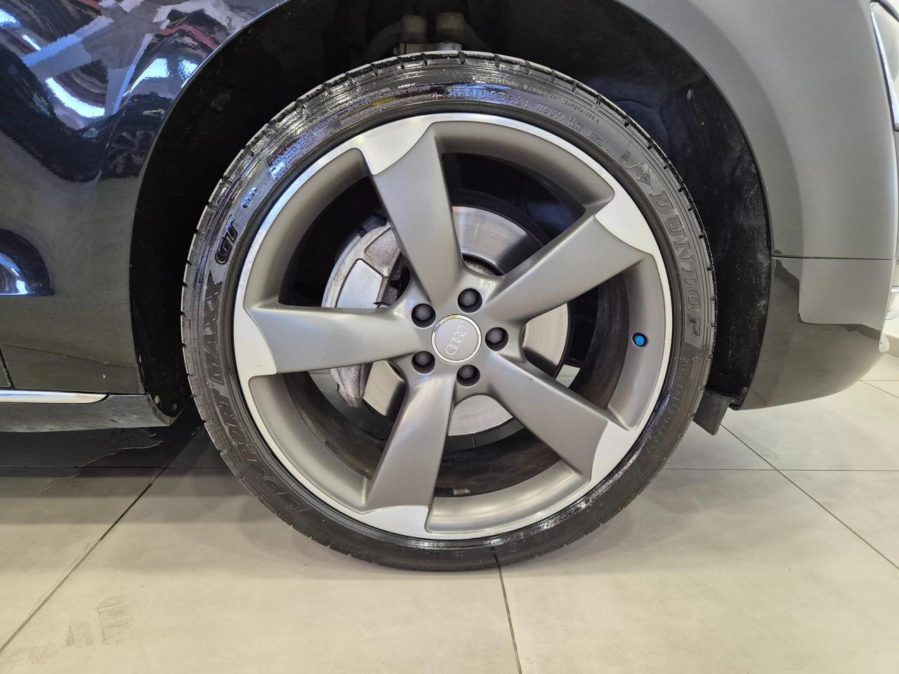 Audi A8 3.0 V6 tdi quattro tiptronic - Cam - Cruise/Lim - Soft Close