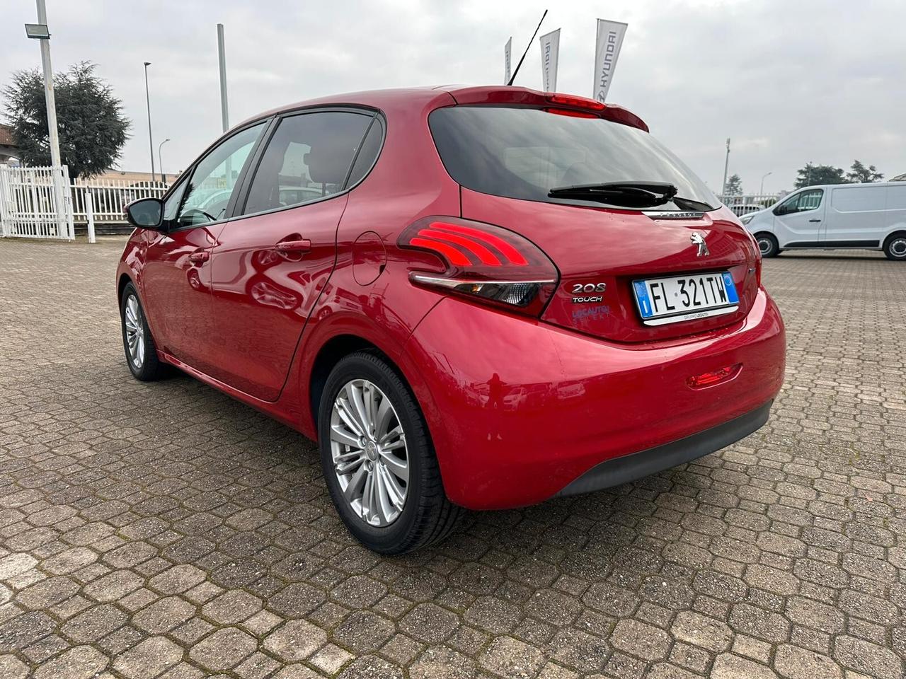 Peugeot 208 PureTech 82 5 porte Allure