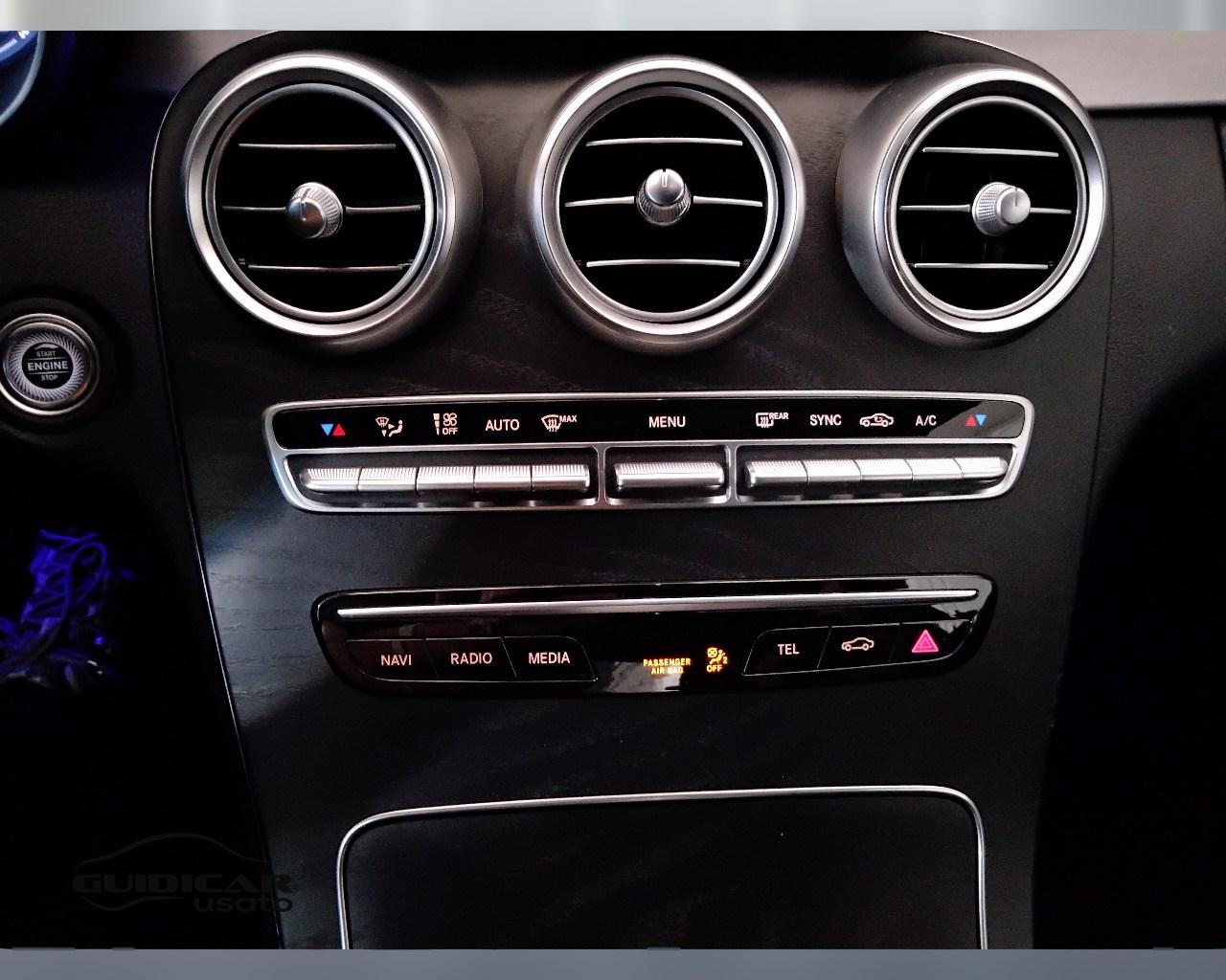 Mercedes-Benz Classe C-C205 2018 Coupe - C Coupe 220 d Premium auto
