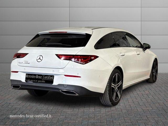 MERCEDES-BENZ CLA 200 d Automatic Shooting Brake Sport