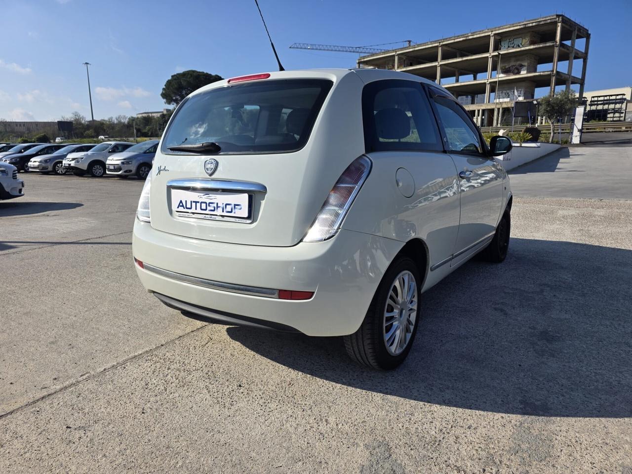 Lancia Ypsilon 1.2 69 CV Elle