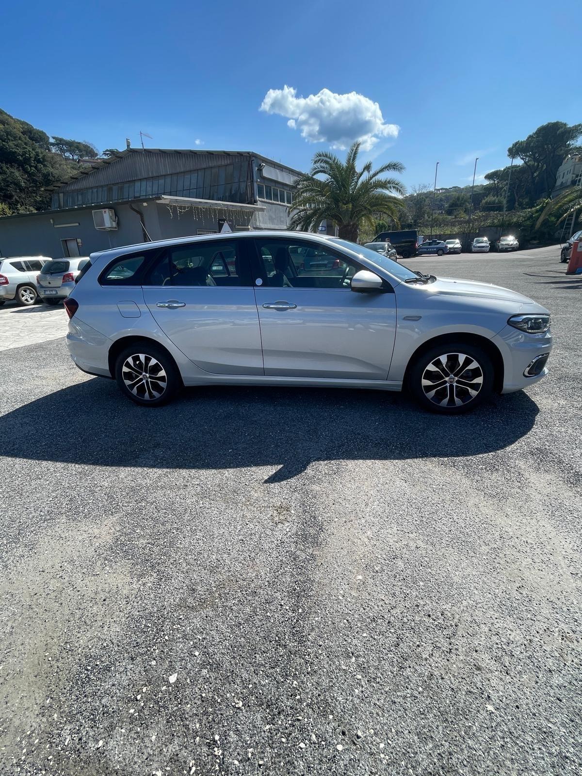 Fiat Tipo 1.6 Mjt SW S-Design LOUNGE CAMERA APPLE CAR PLAY FUL LED MULTIF. PDC CLIMA TRONIC
