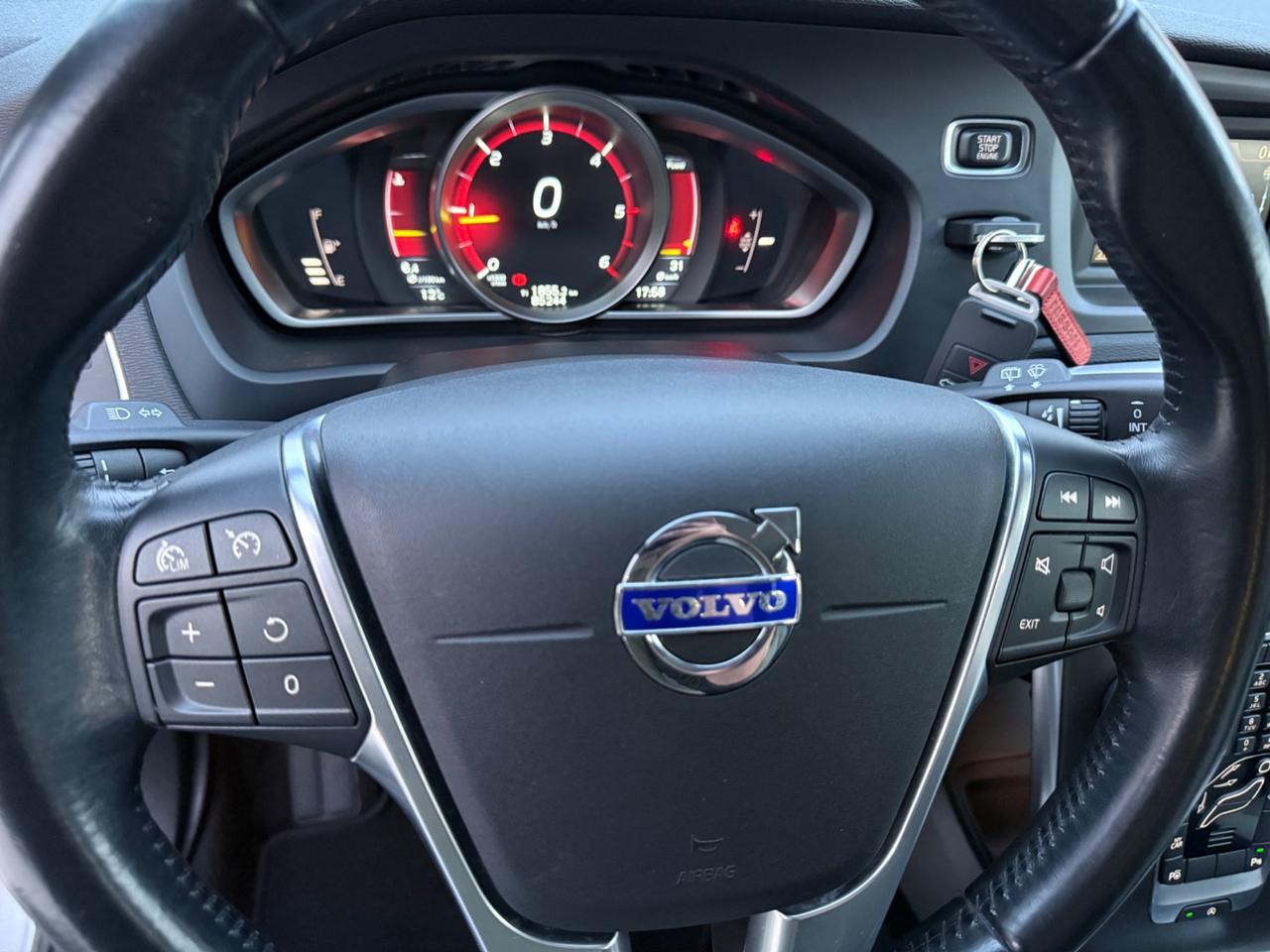 Volvo V40 Cross Country D2 GARANZIA R-DESIGN SPORT