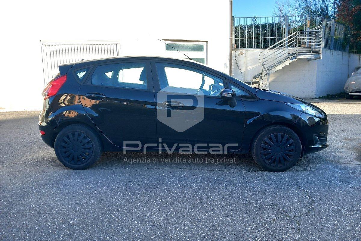 FORD Fiesta 1.4 5 porte Bz.- GPL Black & White Edition