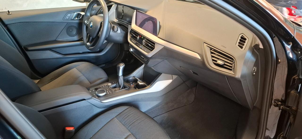 Bmw 118 118i 5p. Business Advantage
