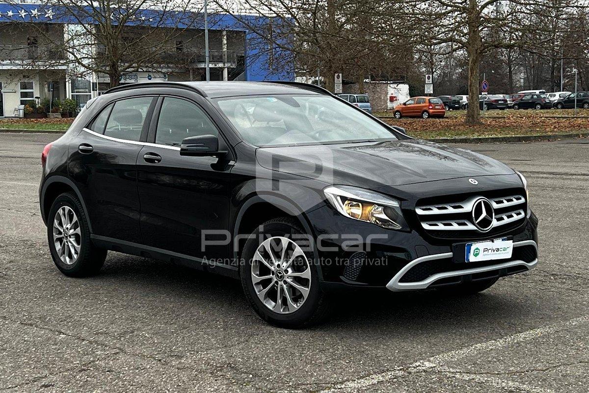 MERCEDES GLA 180 Executive