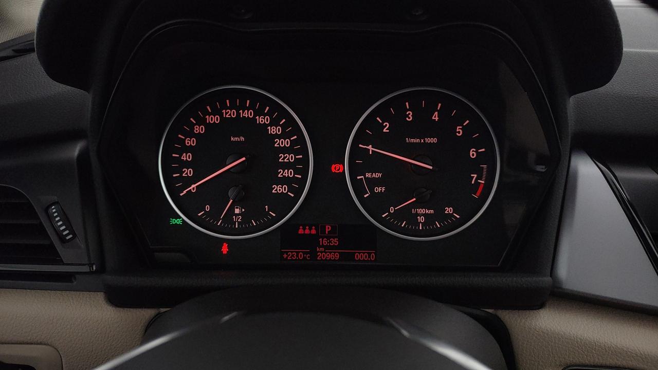 BMW Serie 2 F45 2014 Active Tourer - 220i Active Tourer auto