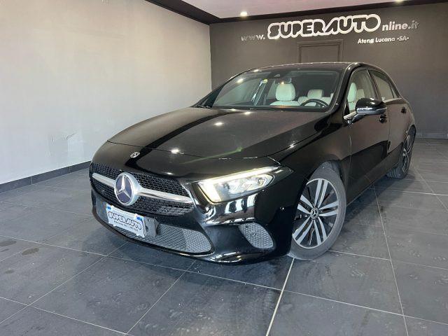 MERCEDES-BENZ A 180 d Automatic Premium ( schermo grande )